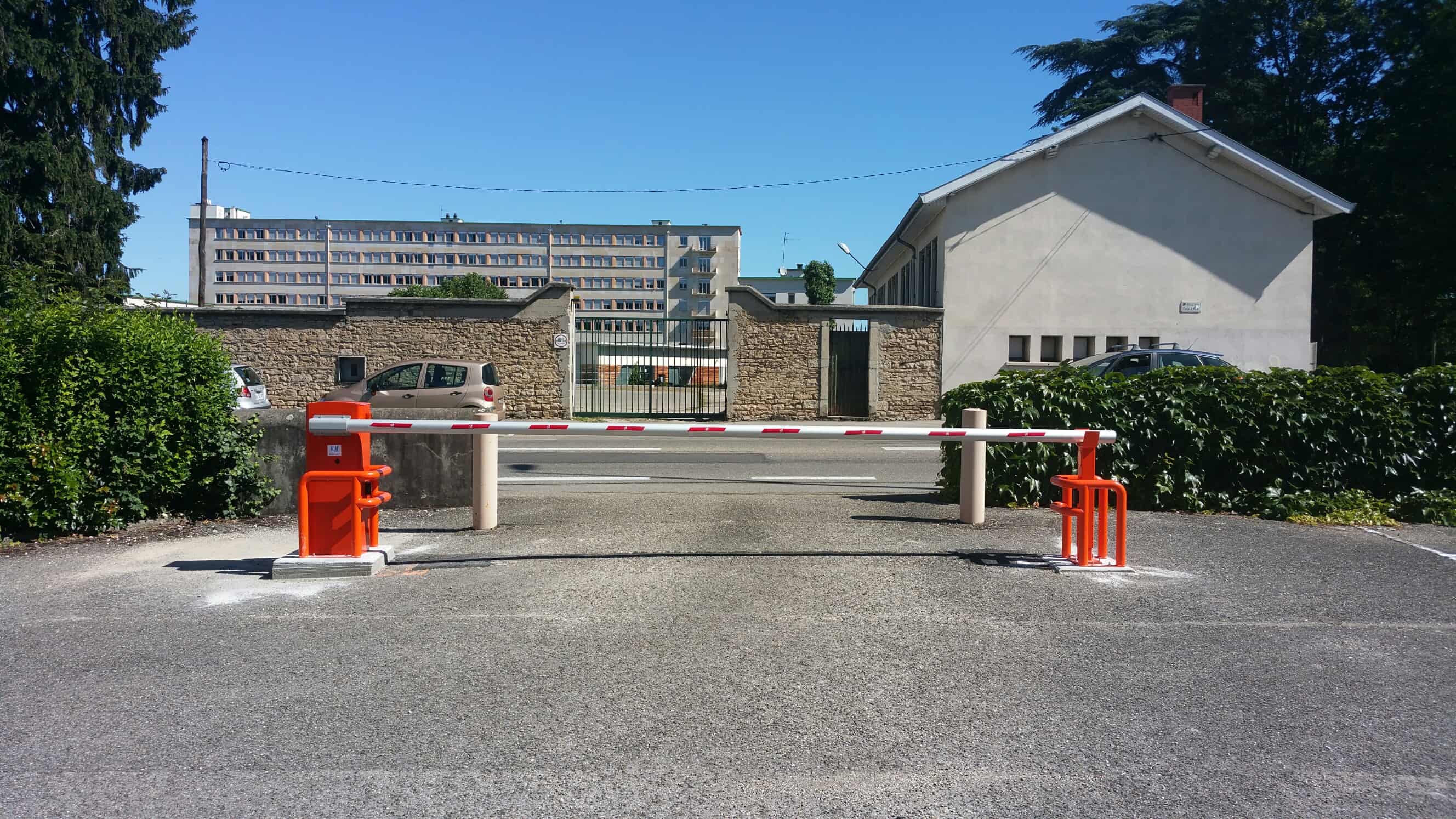 barrière levante V2 copropriété