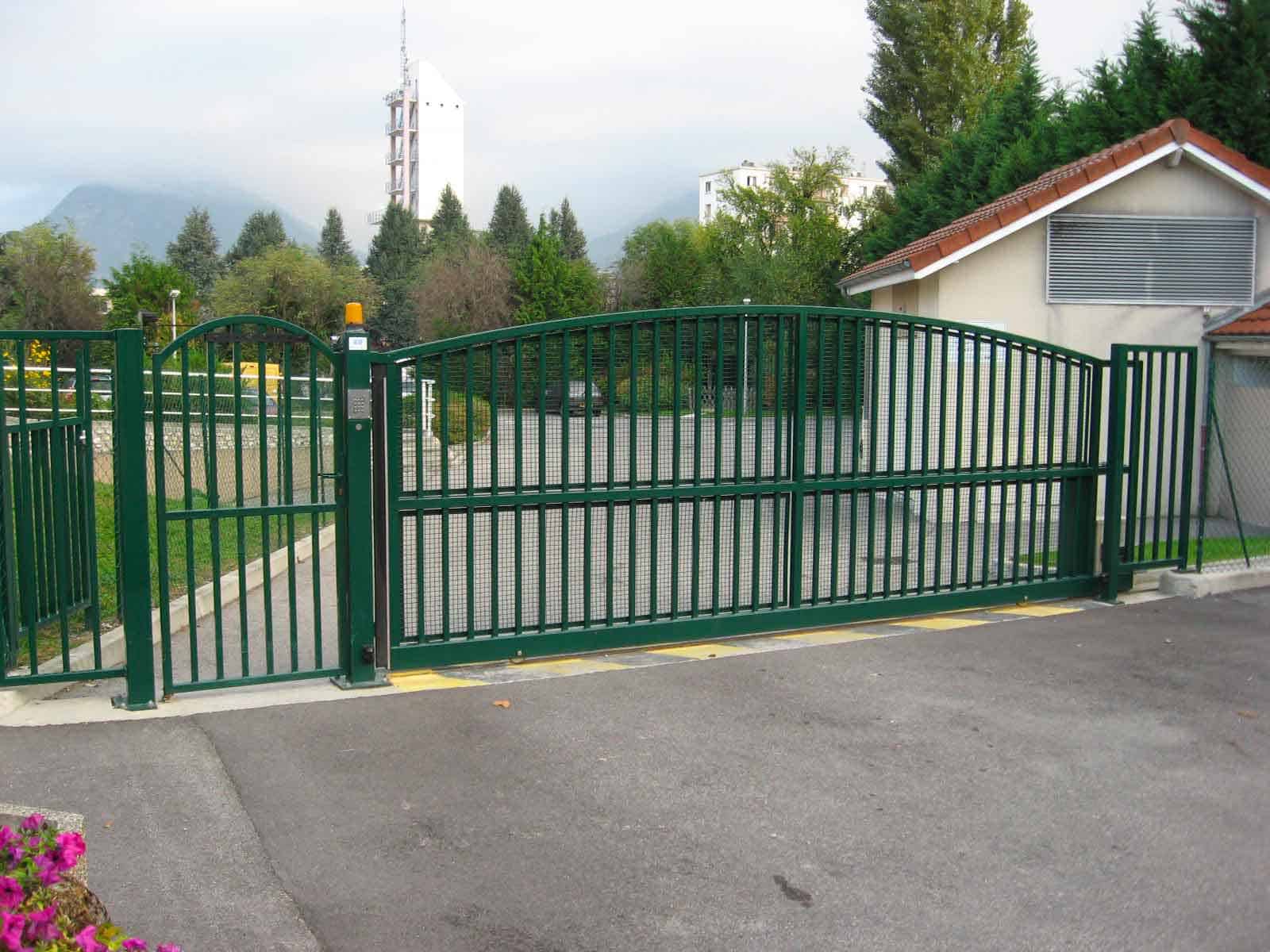 Portail coulissant sur mesure ACAF